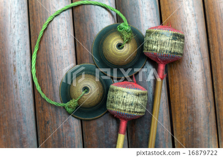 Closeup Thai musical instrument (Alto xylophone) with castanets, 16879722