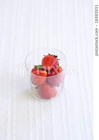 Strawberry Strawberry 16883931