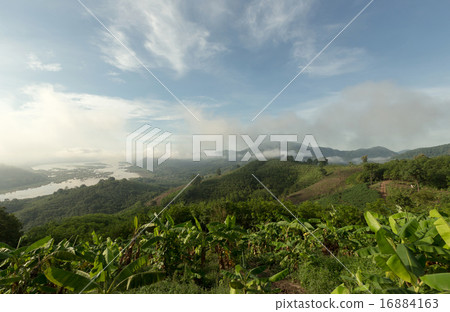 Mist Mountain HuaiSan Eve 16884163