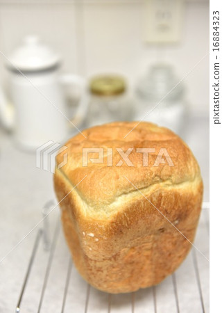 Baked bread at home bakery 16884323