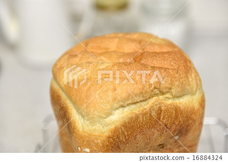 Baked bread at home bakery 16884324