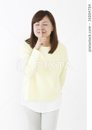 young woman young woman 16884784