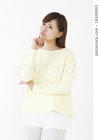 Thinking woman 16884801