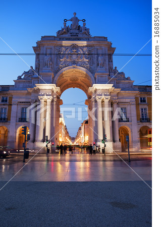 Rua Augusta Arch at Dusk in Lisbon 16885034