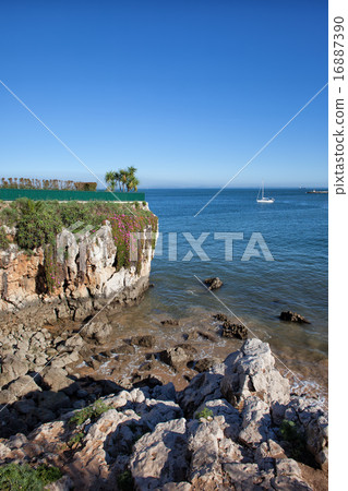 Atlantic Ocean Coast in Cascais 16887390