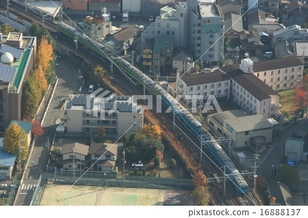 Yamato Line 103 system straight through the Osaka cyclic line 16888137