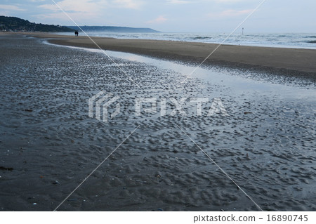 Deauville beach right after sunset 16890745