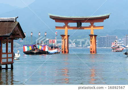 Miyajima's orchestra festival in August Miyajima's orchestra festival in August 16892567
