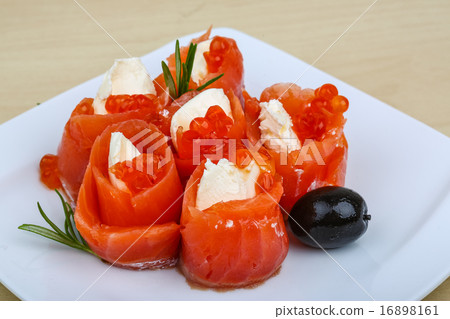 Salmon and cheese roll 16898161