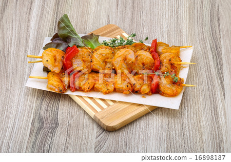 Raw prawn skewer 16898187