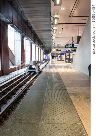 end train station end train station 16899484