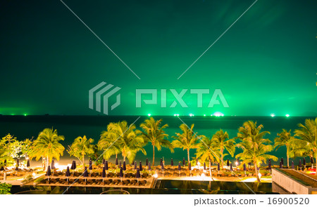 Night sea with green sky 16900520