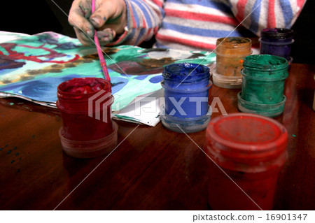 drawing child 16901347