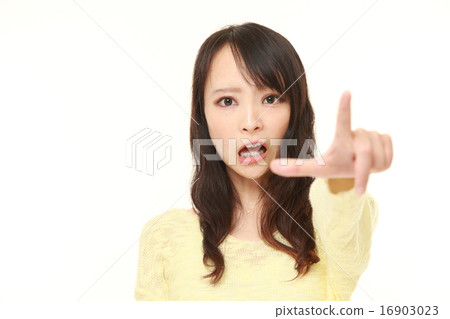 A shaken woman A shaken woman 16903023