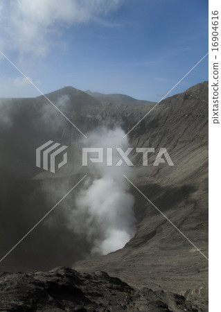 Volcano Ijen, Java, Indonesia, bright colorful Volcano Ijen, Java, Indonesia, bright colorful 16904616
