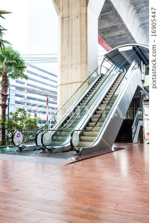 escalator escalator 16905447