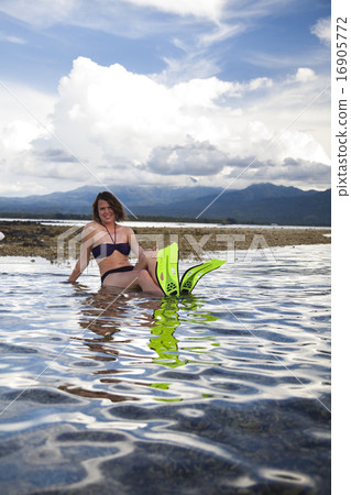 Island woman and diving, bright colorful Island woman and diving, bright colorful 16905772