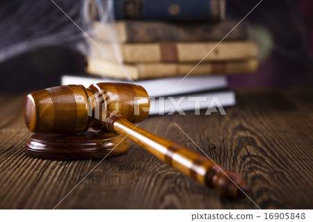 Judges wooden gavel, ambient light vivid theme Judges wooden gavel, ambient light vivid theme 16905848