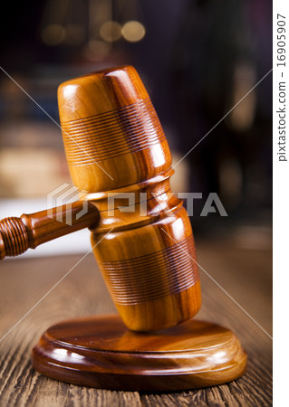 Judges wooden gavel, ambient light vivid theme Judges wooden gavel, ambient light vivid theme 16905907