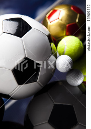 Four Sport, a lot of balls and stuff 16909332