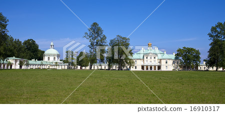 Lomonosov). lower park. Big Menshikovsky palace. 16910317