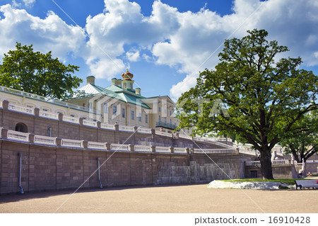 Lomonosov). lower park. Big Menshikovsky palace. 16910428