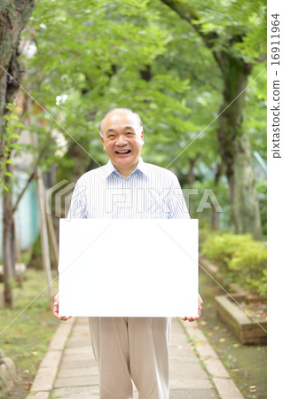 成熟年齡較大的留言板 16911964