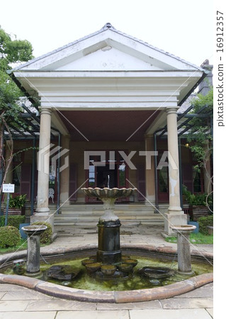 Glover Garden area (formerly Orth house) Glover Garden area (formerly Orth house) 16912357