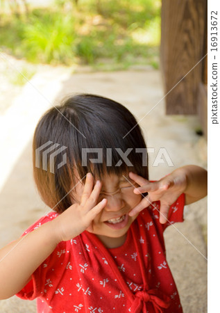 凝視 凝視 16913672