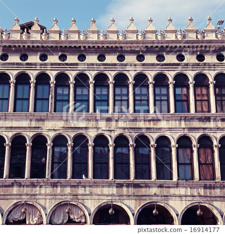 facade with arch windows, Piazza San Marco, Venice facade with arch windows, Piazza San Marco, Venice 16914177