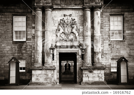 Palace of Holyroodhouse 16916762