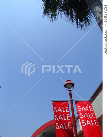 bargain, sale, excited 16917251