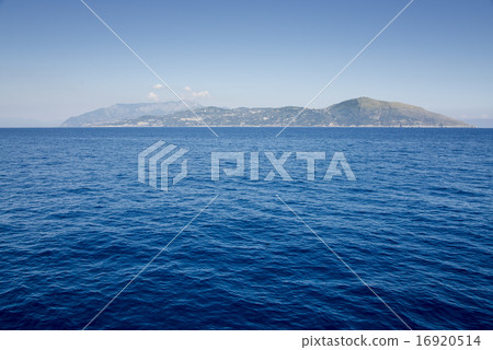 Look at the mountains far from the bluish Naples Bay Look at the mountains far from the bluish Naples Bay 16920514
