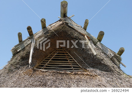 Nagano Prefecture Shiojiri City National Historic Site Hiraizu Archaeological Site (Jomon - Yayoi - Kofun - Heian Period Settlement Site) Reproduction of the Pit Dwelling in the Kofun Period 16922494