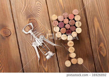 Glass shaped corks and corkscrew Glass shaped corks and corkscrew 16926892