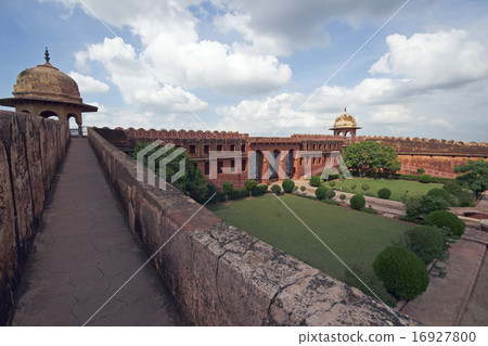 Inside Jaigarh Fort Inside Jaigarh Fort 16927800