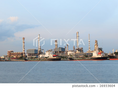 oil refinery and container tanker ship 16933604