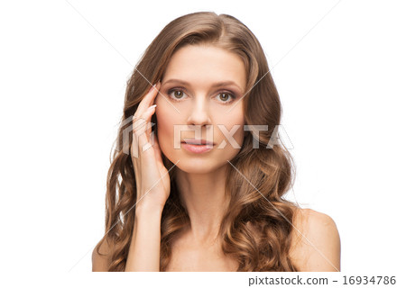 Close-up portrait of beauty woman skin care 16934786