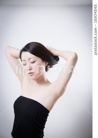 Hair female Hair female 16934848