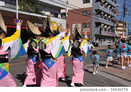 Awa dance  16936579