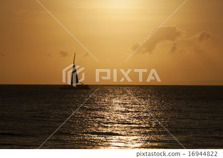 Sunset on Maui Island Sunset on Maui Island 16944822