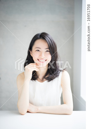 Thinking woman Thinking woman 16951708