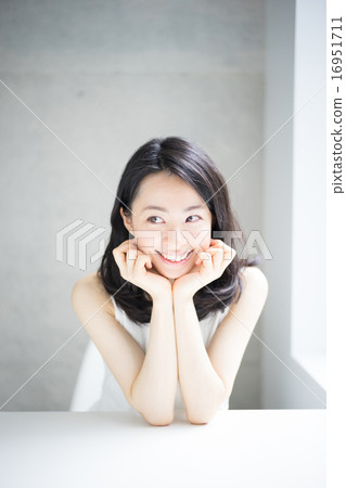 思維的女人 思維的女人 16951711