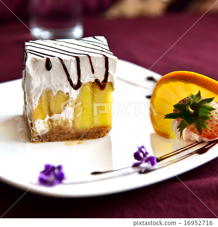 banoffee cake 16952716