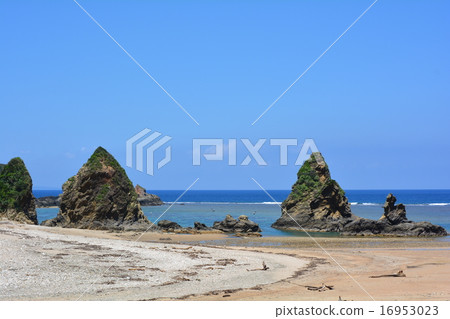 Chazu Coast · Okinawa Main Island North 2 Chazu Coast · Okinawa Main Island North 2 16953023