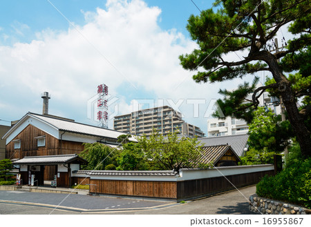 Nada no sake brewery 16955867