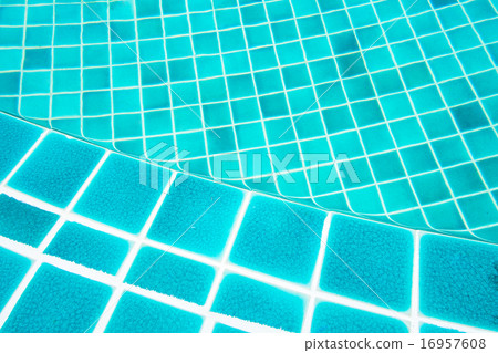 Pool edge. Beautiful blue water texture 16957608