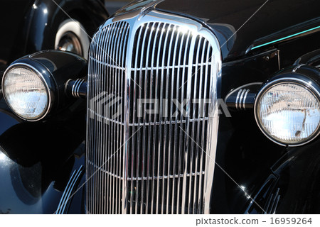 The old vintage black car 16959264