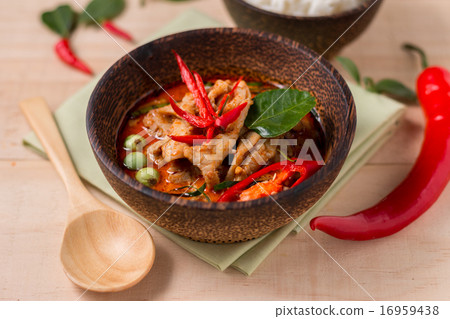 spicy chicken curry with rice,popular Thai food  16959438