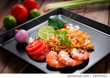fried rice with shrimp, tom yum flavor, Thai food. 16959461